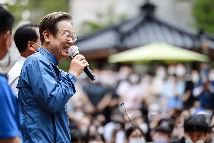 新澳门开奖记录和李在明正式宣誓就职与李在明是什么党